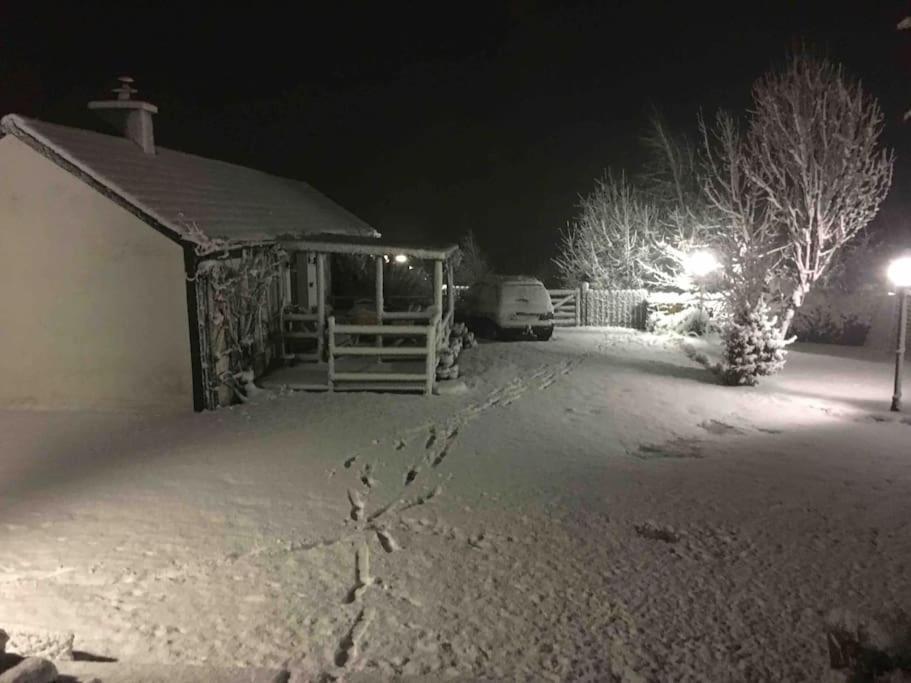 An Bothán-Cosy Cottage in the Cooley Mountains Dundalk Exterior foto